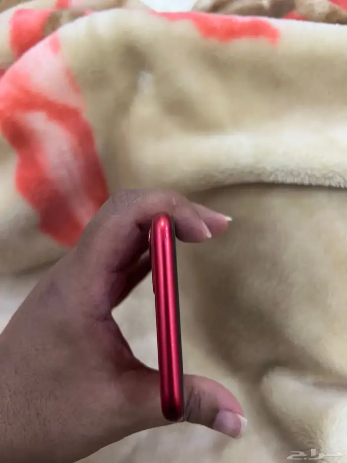 ايفون 11 احمر نظيف 1