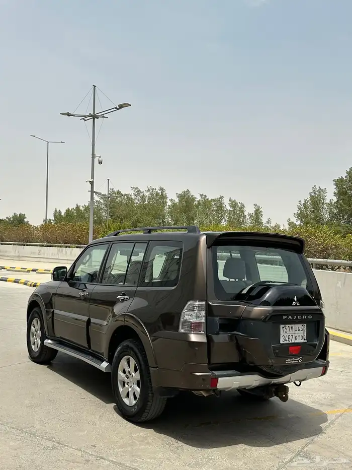 mitsubishi pajero 2018 full option 2