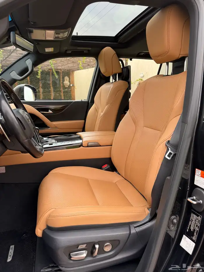 للبيع لكزس LX600 - BB الموديل   2023 9