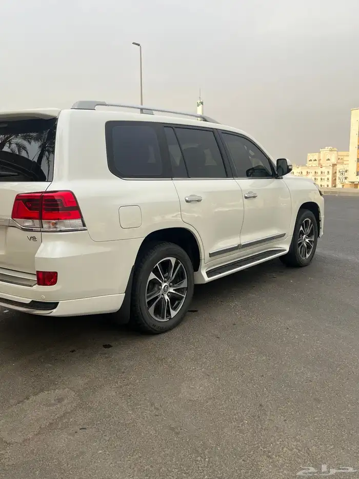 لاندكروزر V8 2020 GXR 6