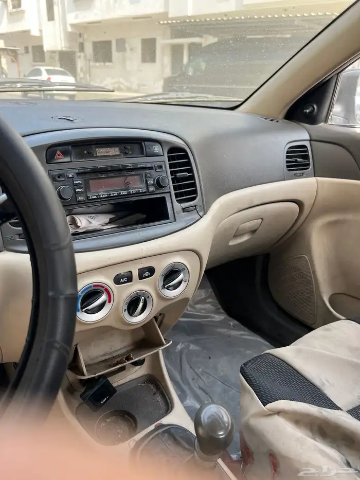 للبيع هونداي اكسنت 2010 17