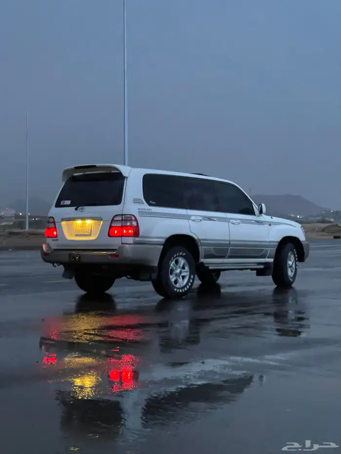 لاندكروزر جيب 18