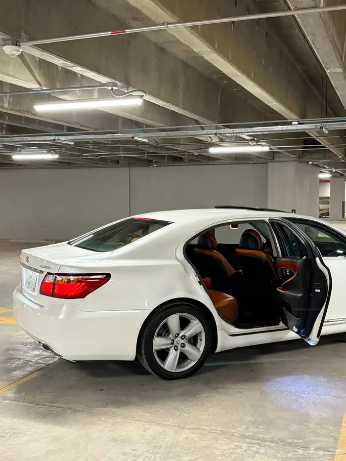 لكزس LS460 L 2012 ( سعودي ) 51