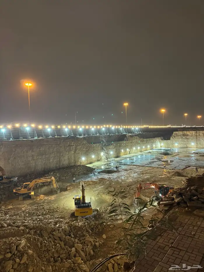 بوكلينات وشياول للايجار 5