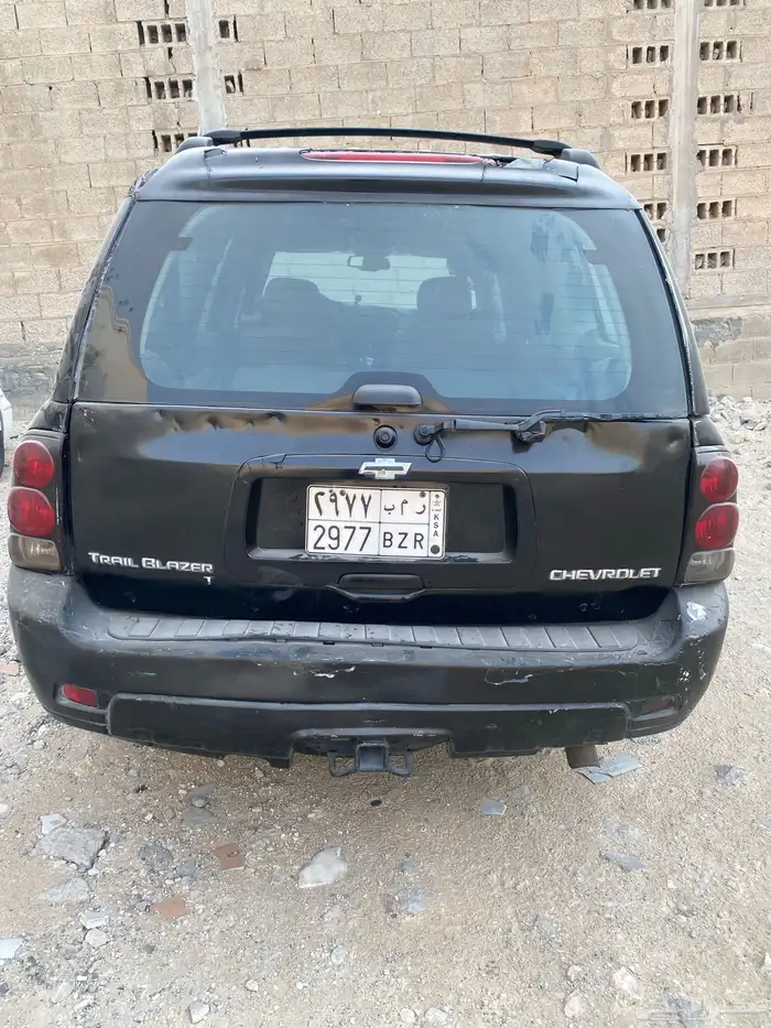 سيارة بليزر شفروليه م 2006 اسود السعر 8000 0