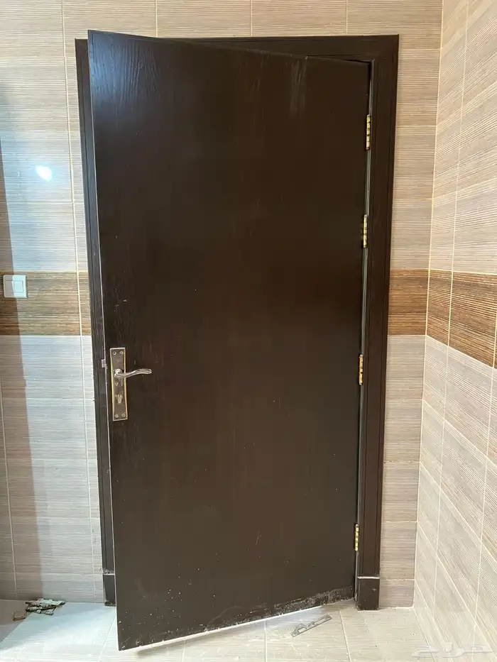 3 ابواب خشب قوي مخلوعه وجاهزه طول 210 عرض 95 1