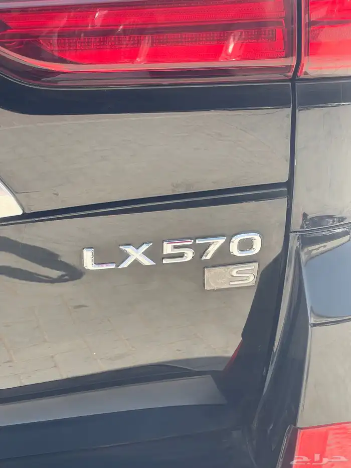 للبيع لكزس LX570. 2018. سعودى 11