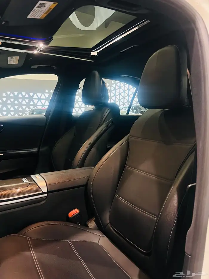مرسيدس 2022 - C300(بحالة الوكالة) 6