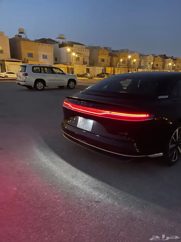 لوسيد اير بيور 2025 11