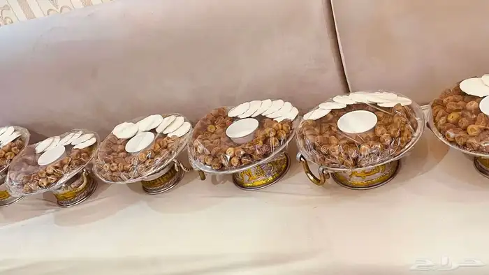 تجهيز صواني التمر والمضير والسمن 10