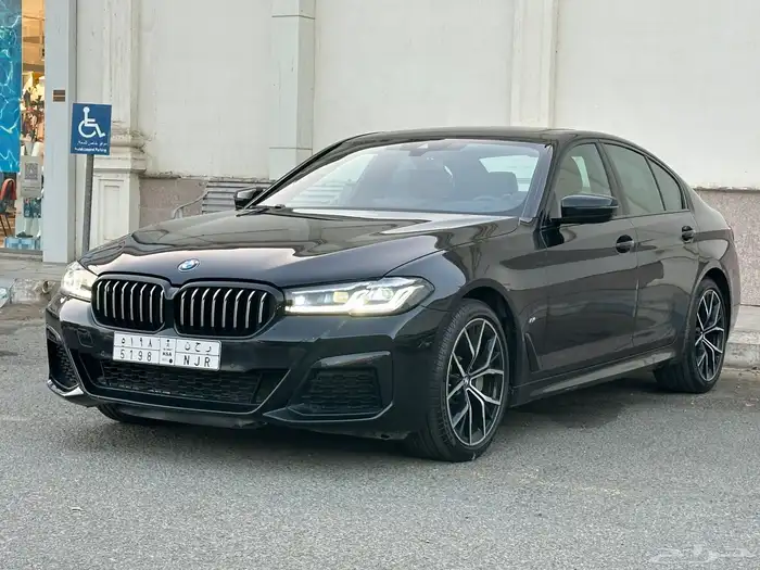 BMW 530 2023 البيع 143000 الف 6