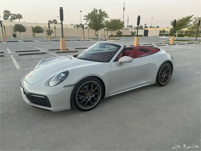 بورش 911 كاريرا كابريوليه 2022 4