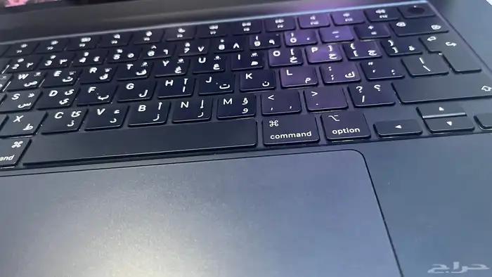 ماك بوك اير M3 15-inch 11