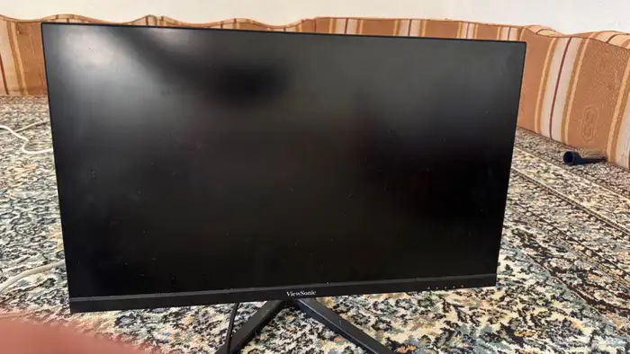 سوني فايف جديد معه شاشة قيمنق مطلوبه 2
