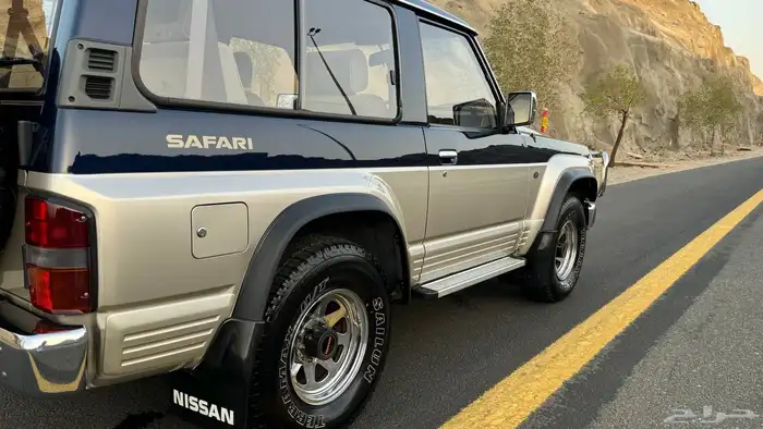 باترول سفاري ربع مخزن 1993 36