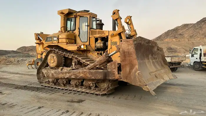 للبيع بالدوزر كتربلر D9N بطاقه جمرك نظيف 5