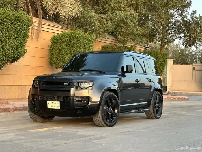 ديفندر HSE 2023 V6 7
