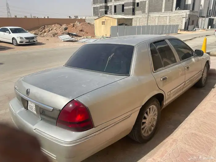 فورد قراند ماركيز موديل 2009 ماشي 500الف مجدد مفحوص 2