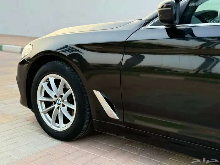 بي ام دبليو 2020 حجم 520 BMW 11