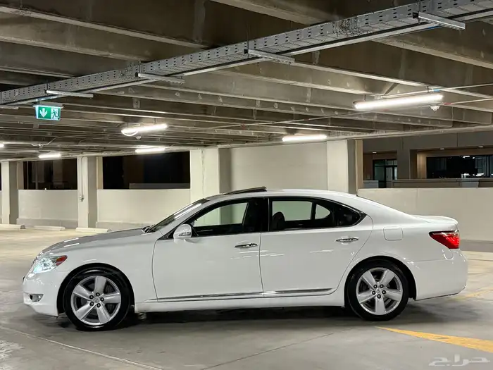 لكزس LS460 L 2012 ( سعودي ) 15