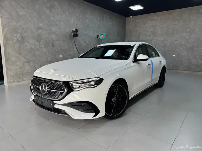 للبيع مرسيدس 2025 E300 كت AMG اصفارر 10