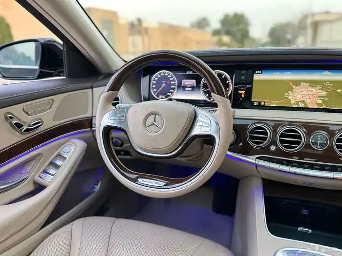 مرسيدس S400 مخزن ماشي 52 الف بدي وكاله 17