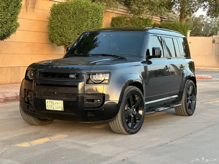 ديفندر HSE 2023 V6 9