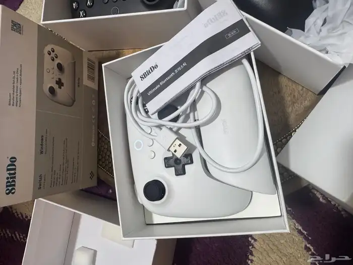 8BitDo Ultimate 2.4G Wireless Controller 1