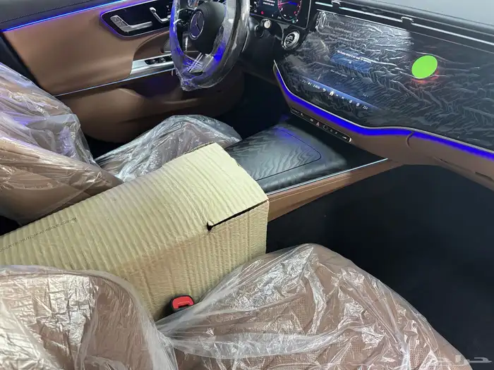 للبيع مرسيدس 2025 E300 كت AMG اصفارر 31