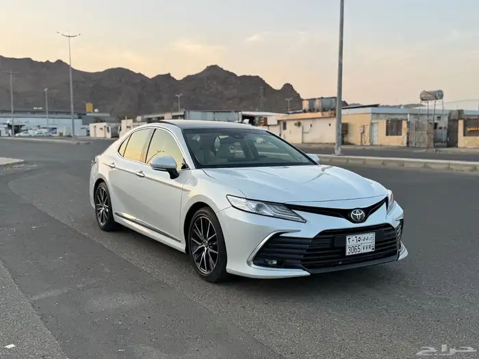 كامري 6 سلندر موديل 2023 1