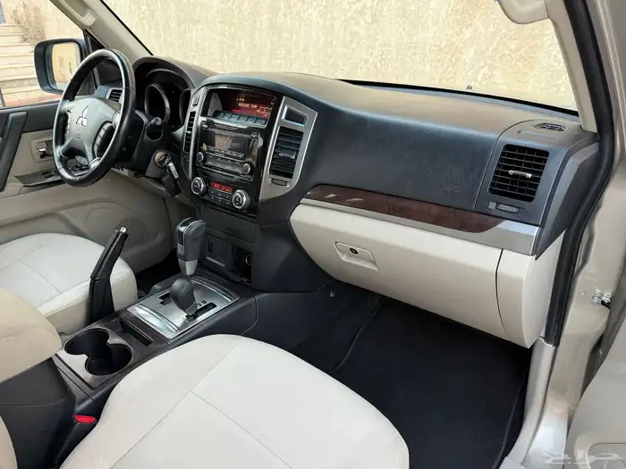 باجيرو GLS 2020 32