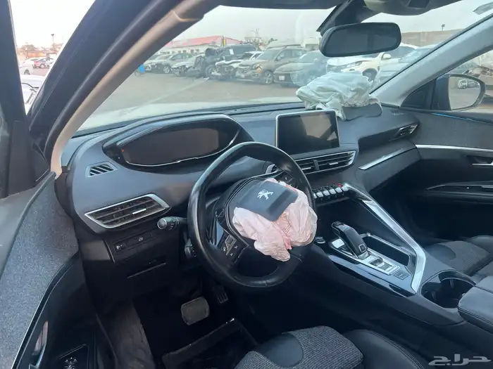 بيجوت 5008 2019 فل كامل مصدوم 13