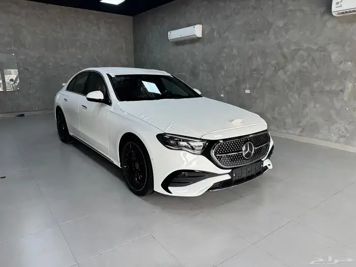 للبيع مرسيدس 2025 E300 كت AMG اصفارر 2