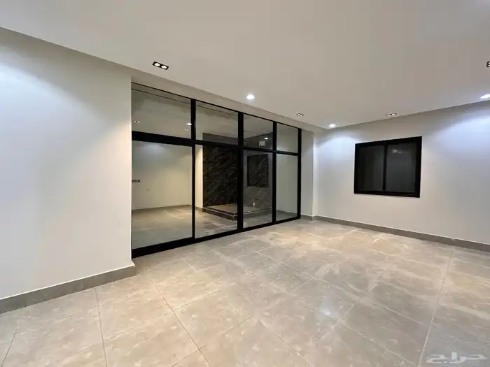 للبيع دور ارضي تمليك في عماره مداخل خاصه 360 متر المحاله 3