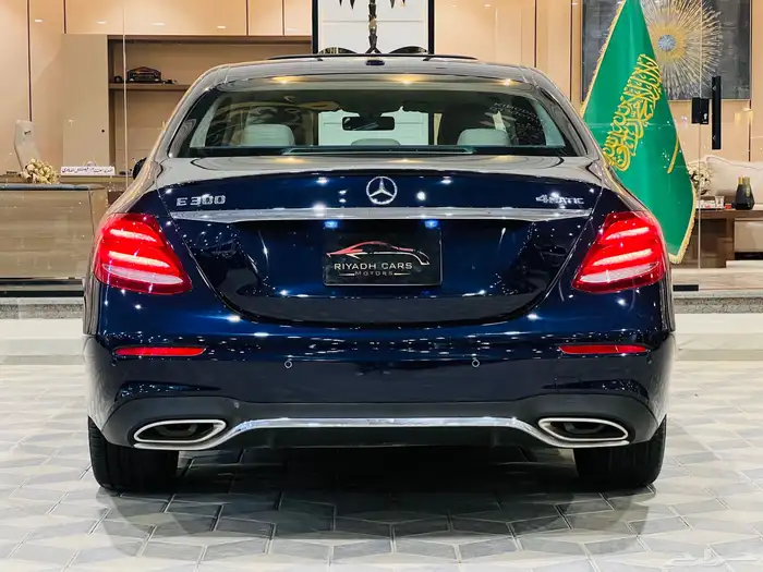مرسيدس 2017 E300 مالك اول بحاله الوكاله 3