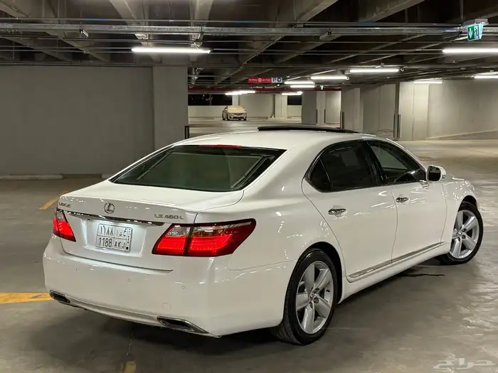 لكزس LS460 L 2012 ( سعودي ) 43