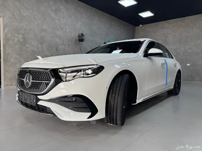للبيع مرسيدس 2025 E300 كت AMG اصفارر 13