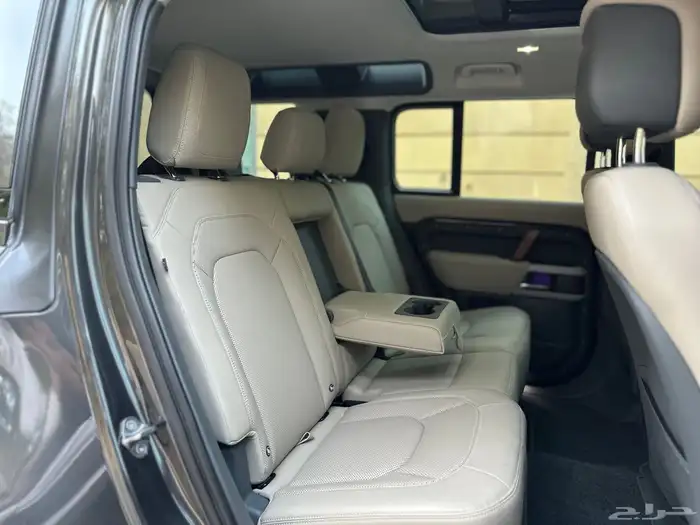 ديفندر HSE 2023 V6 21