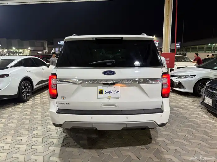 فورد اكسبيديشن 2020 4