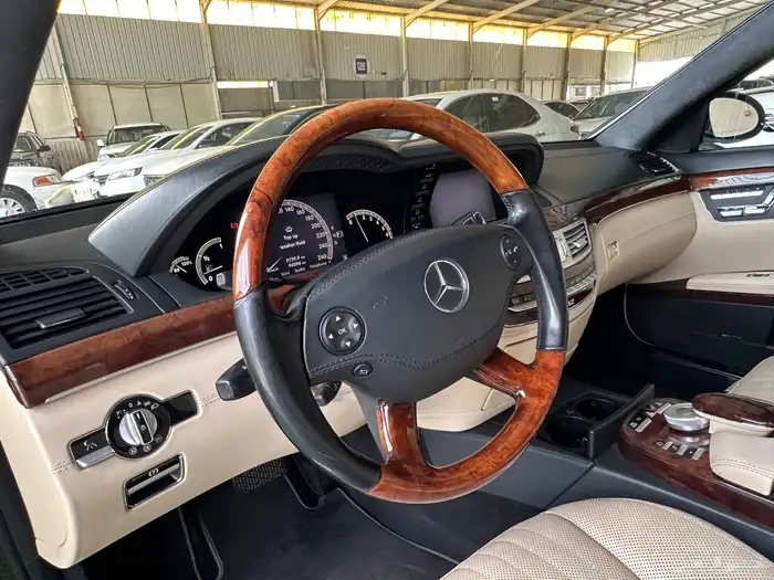 مرسيدس جفالي S600 م 2008  بحالة الوكالة 28
