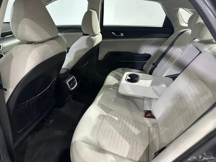 كيا K5 2022 سعودي 11