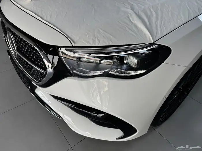 للبيع مرسيدس 2025 E300 كت AMG اصفارر 17