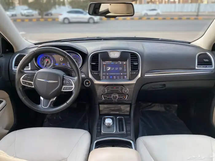 كرايزلرC300 26