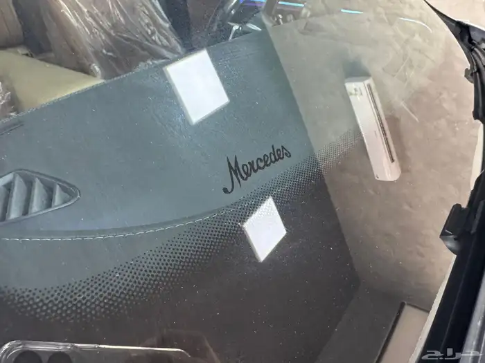 للبيع مرسيدس 2025 E300 كت AMG اصفارر 24
