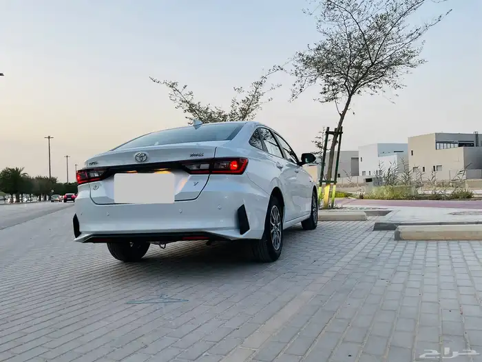 يارس 2023 Y 3