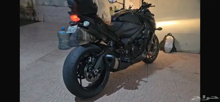 دباب سوزوكي GSX1000F 0