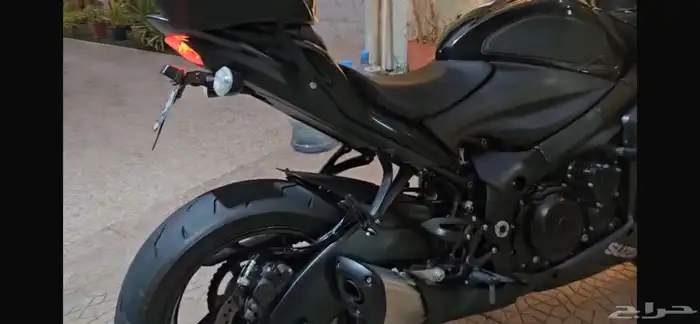 دباب سوزوكي GSX1000F 3