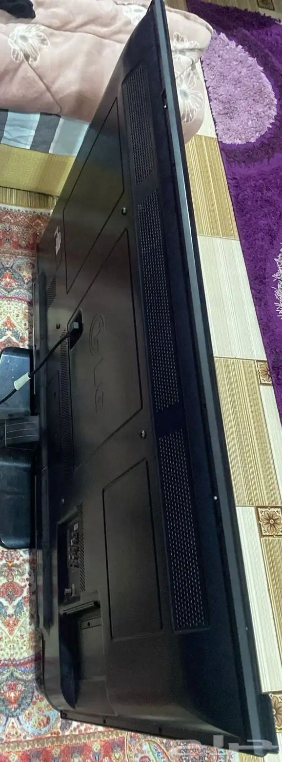 للبيع شاشة55بوصة LGبدقة عاليةأغرضها معا ليس سمارت 1