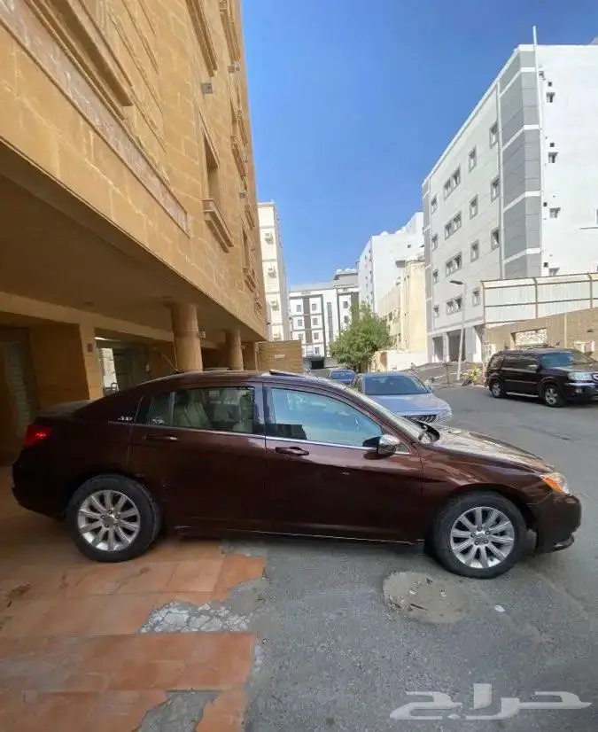 كرايزلر C200 بودي بلد ممشى قليل للبيع 1
