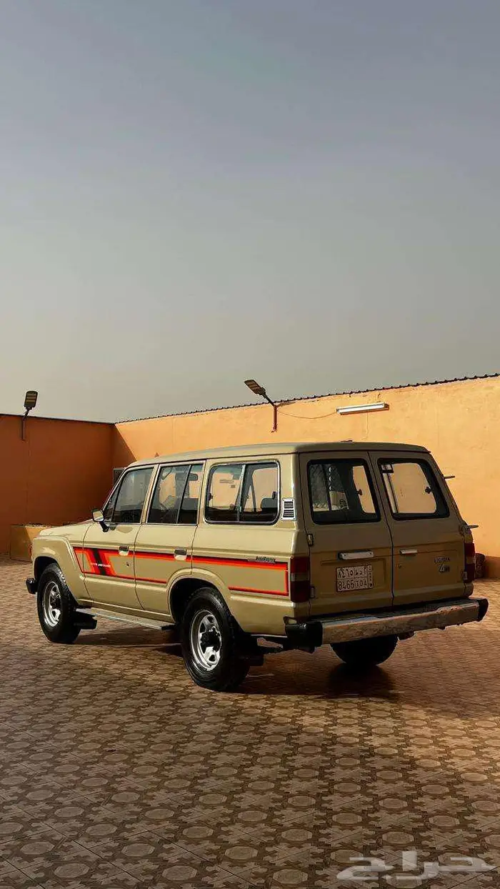 صالون 82 FJ60 3